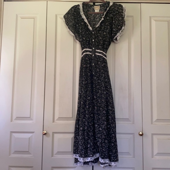 Gunne Sax Button Down Dress - Picture 1 of 6